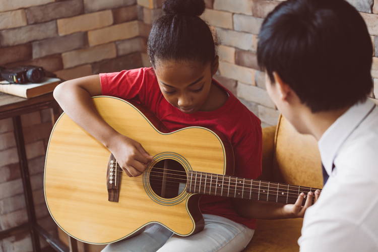 Learn acoustic guitar cheap